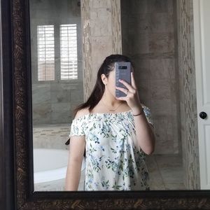 American Eagle floral off the shoulder